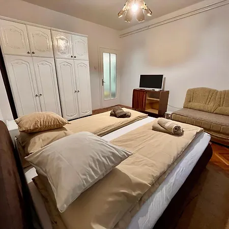 Garden Old Town Apartamento *